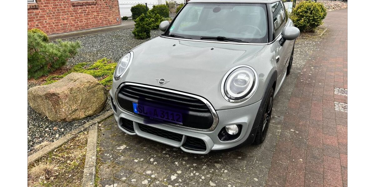 Mini ONE 106.000 km 10.990 &euro; Schuby 24850