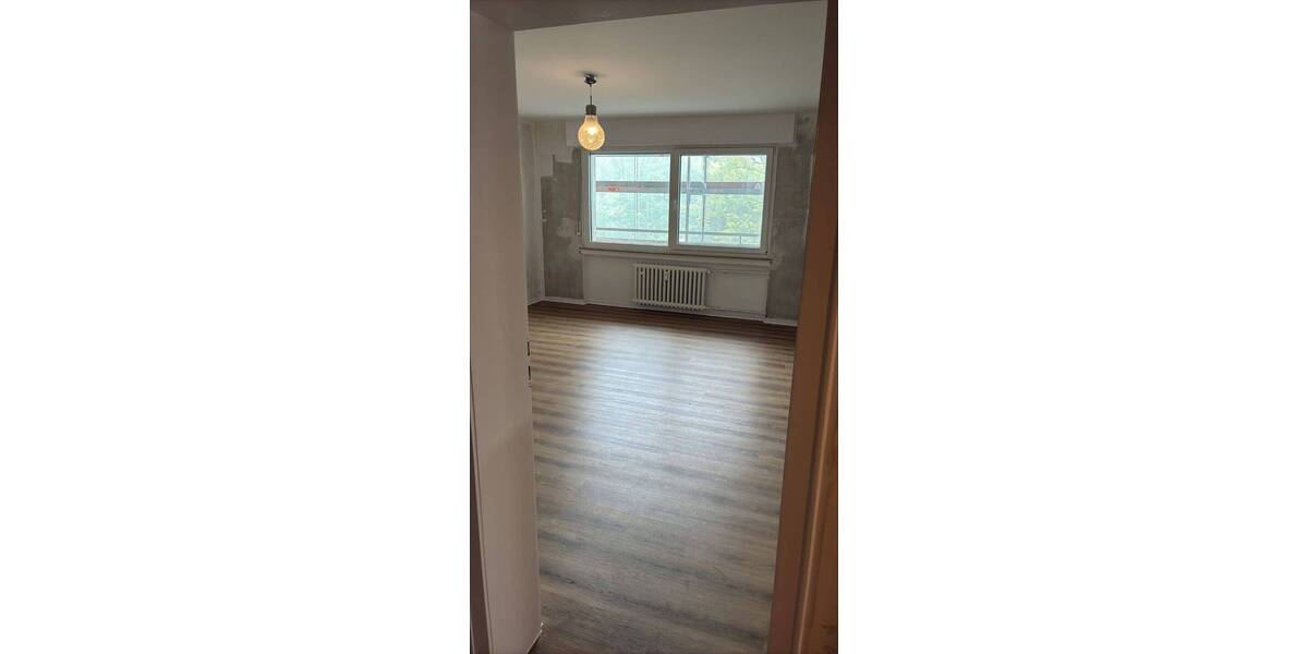Etagenwohnung Wiesbaden Klarenthal - 3 Zimmer, 106 m&sup2;, 1.195&euro; | Angebot:26695557