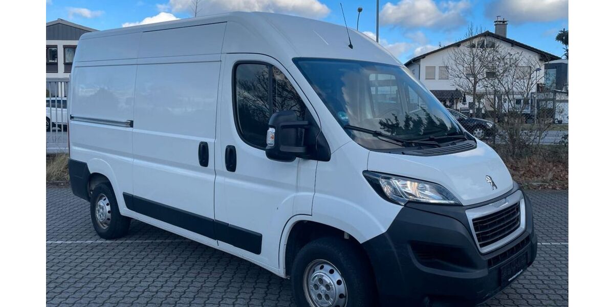 Peugeot Boxer 68.500 km 21.980 &euro; Langen 63225