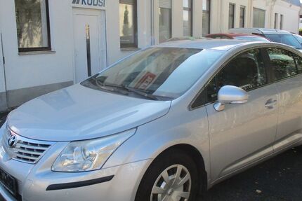 Toyota Avensis 144.000 km 5.199 € Nürnberg 90431