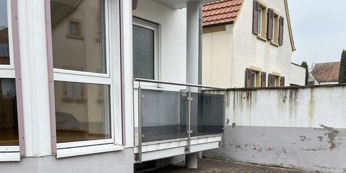 Lichtdurchflutete 2-Zimmer-Wohnung mit Balkon & Stellplatz in Kallstadt–Eigennutzung oder Vermietung - Erdgeschoßwohnung Kallstadt | Angebot:27091559