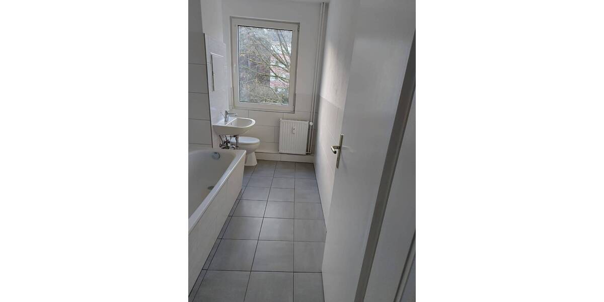 Etagenwohnung Plattenburg Glöwen - 4 Zimmer, 68 m&sup2;, 440&euro; | Angebot:25969108