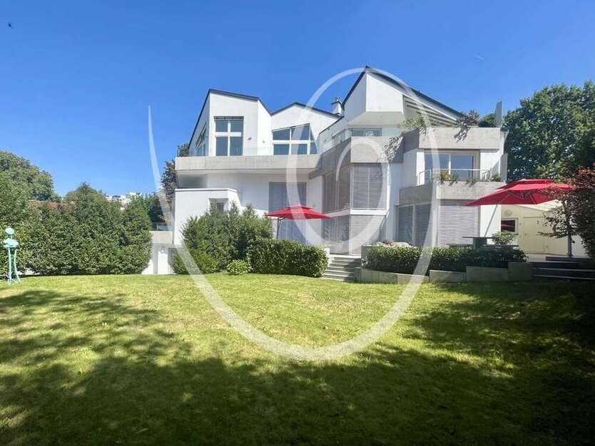 Haus zum Kaufen in Frankfurt am Main 3.200.000 € 395 m²