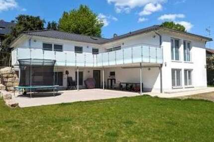 Haus zum Kaufen in Hersbruck 980.000 € 291 m²