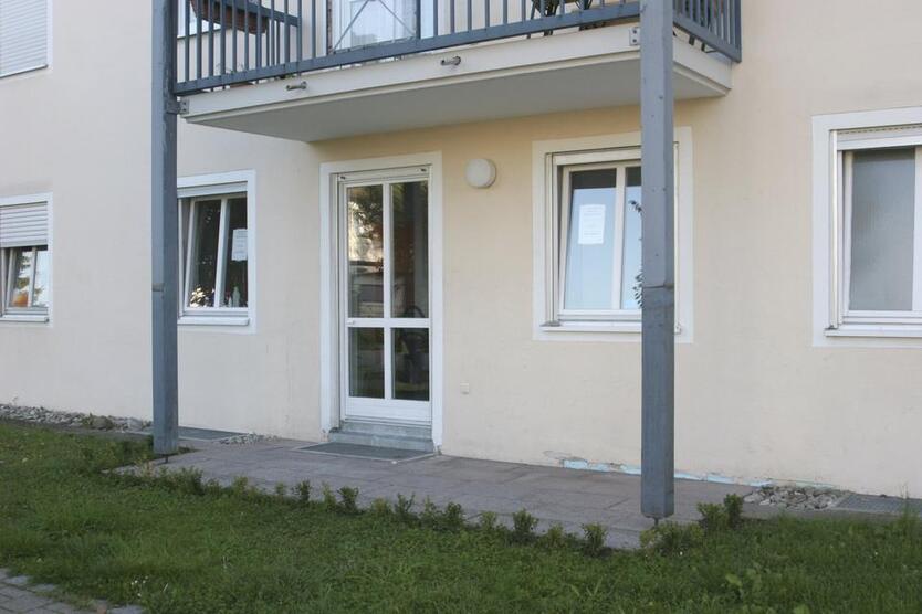 Helle 1-Zimmer Erdgeschoss-Wohnung mit Terrasse