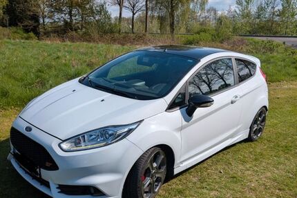 Ford Fiesta 120.500 km 10.000 &euro; Stemwede 32351
