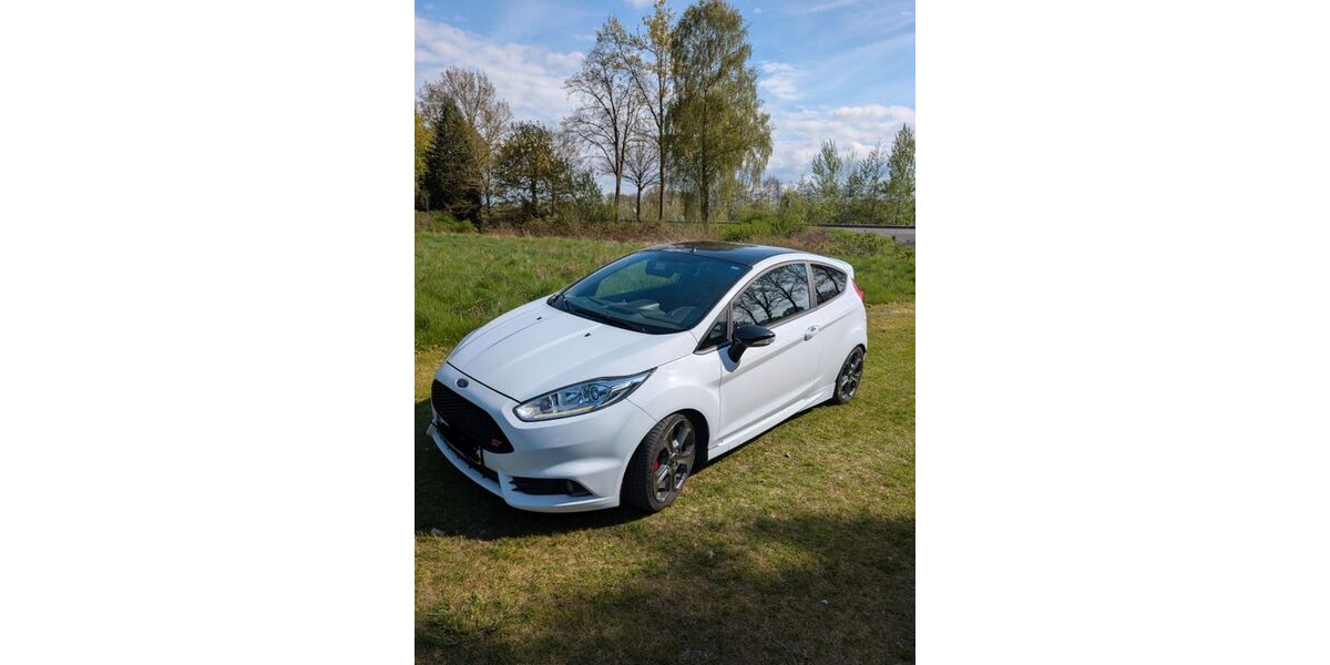 Ford Fiesta 120.500 km 10.000 &euro; Stemwede 32351