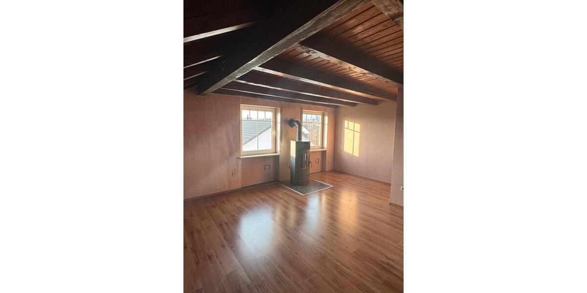 4-Zimmer DG-Wohnung am Kreuzberg in Kronach 4 zimmer