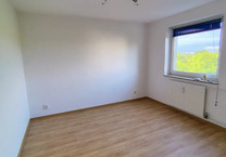 Renovierte 3-Zimmer-Wohnung mit Balkon