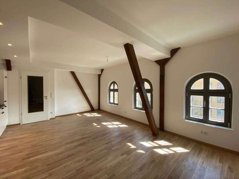 Wohnung zum Mieten in Halle 644,37 € 62.56 m²
