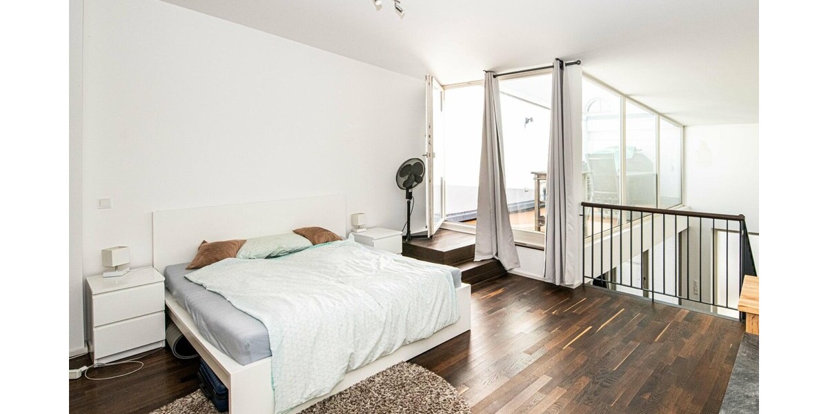 Schöne Galeriewohnung mit Dachterrasse 2 zimmer