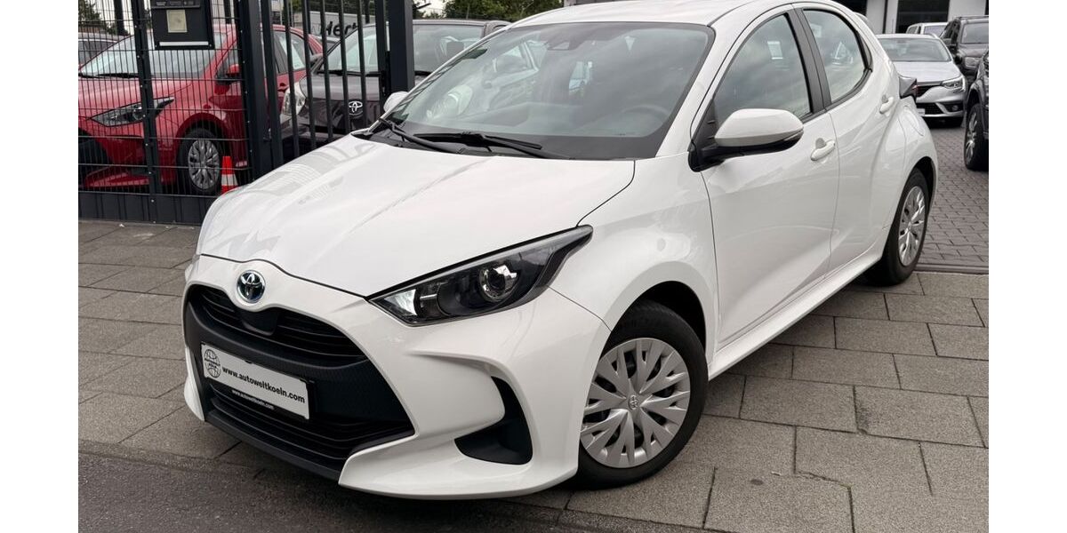 Toyota Yaris 90.278 km 14.990 &euro; Köln 51065