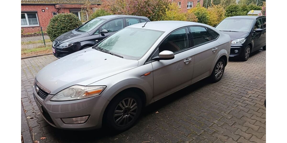 Ford Mondeo 195.000 km 3.100 &euro; Tespe 21395