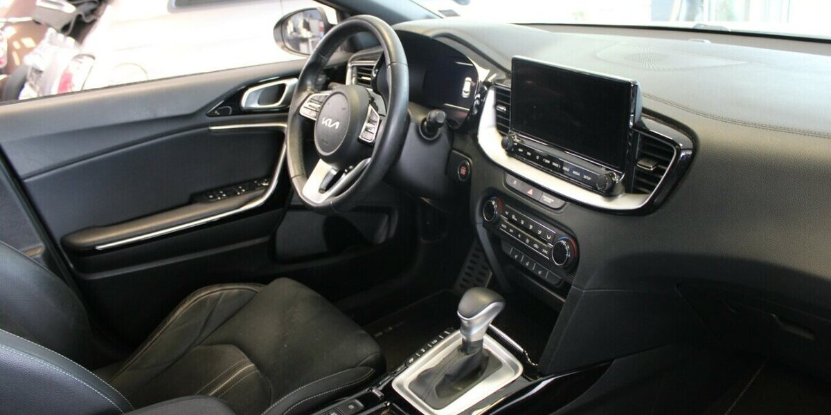 Kia XCeed 1.6 DCT Black XDrition - Panorama - 85.956 km 18.980 &euro; Euskirchen 53881