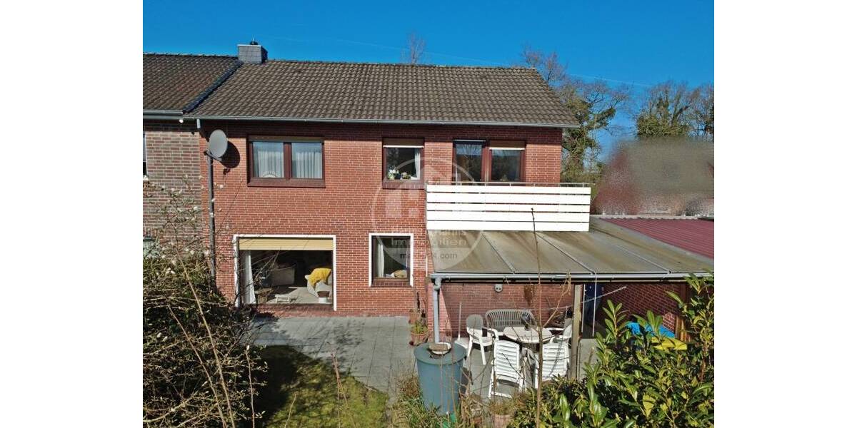 Doppelhaushälfte Aurich Innenstadt - 5 Zimmer, 130 m&sup2;, 220.000&euro; | Angebot:26116425