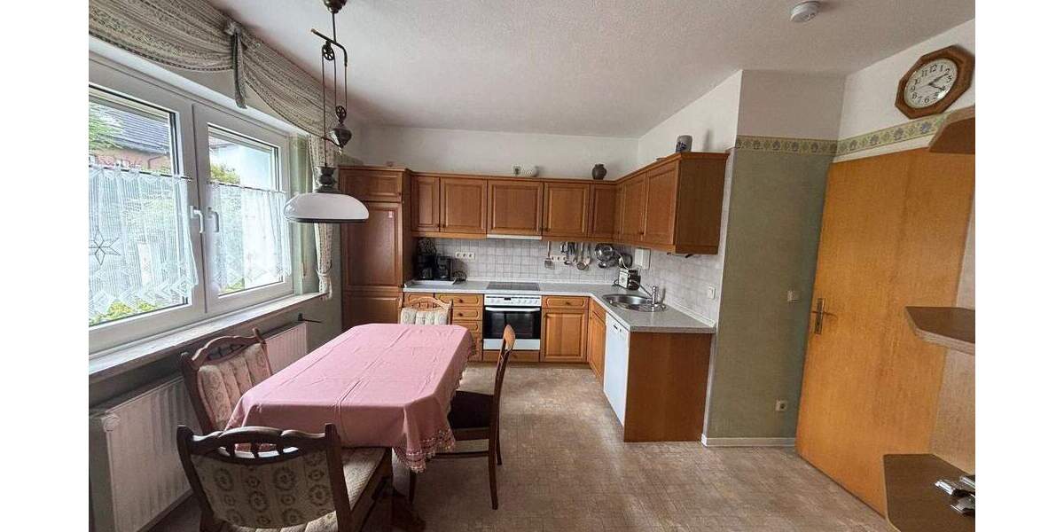 Etagenwohnung Wiehl Börnhausen - 4 Zimmer, 155 m&sup2;, 259.000&euro; | Angebot:25770381