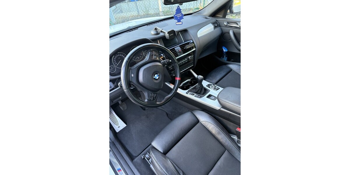BMW X4 119.000 km 19.500 € Neuss 41460