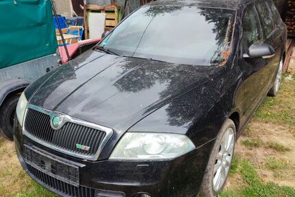 Skoda Octavia 242.000 km 3.500 € Oederan OT Gahlenz 09569