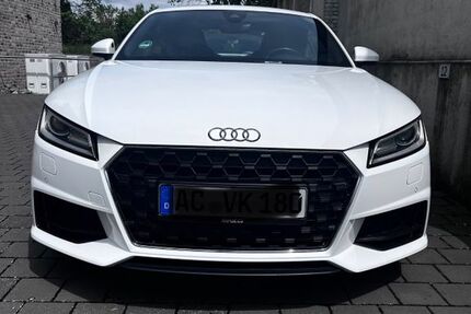 Audi TT 99.989 km 23.700 &euro; Baesweiler 52499