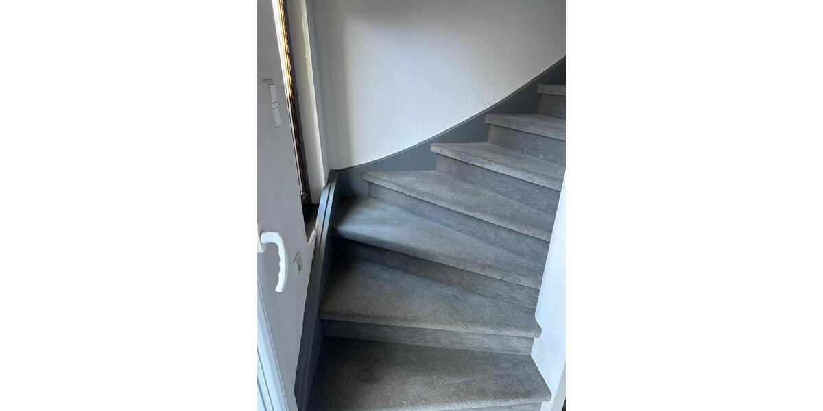 Etagenwohnung Lohra - 5 Zimmer, 145 m&sup2;, 900&euro; | Angebot:26293240