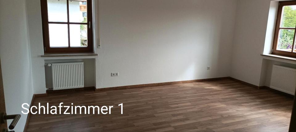 Etagenwohnung Ascha - 3 Zimmer, 95 m&sup2;, 750&euro; | Angebot:26615836
