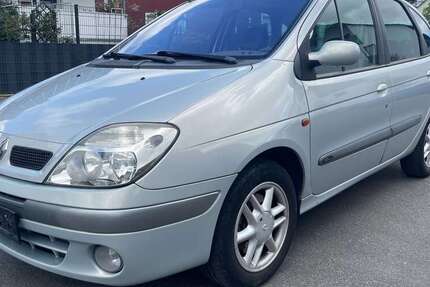 Renault Scenic 179.000 km 2.500 &euro; Bamberg 96052