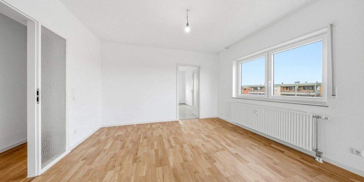 Etagenwohnung Karlsruhe Innenstadt-West - 3 Zimmer, 97 m&sup2;, 1.260&euro; | Angebot:25802570