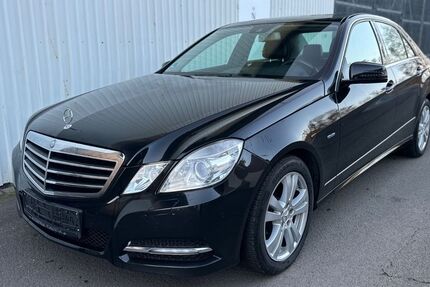 Mercedes-Benz E 220 217.000 km 9.800 &euro; Biebergemünd 63599