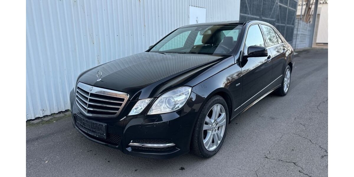 Mercedes-Benz E 220 217.000 km 9.800 &euro; Biebergemünd 63599