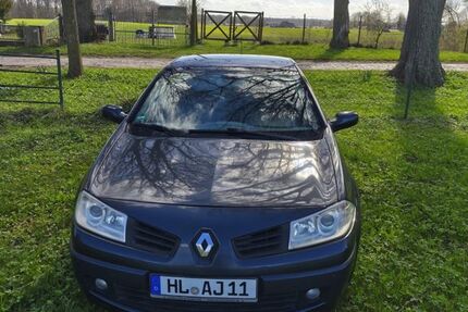 Renault Megane 165.000 km 1.100 &euro; Lübeck 23556