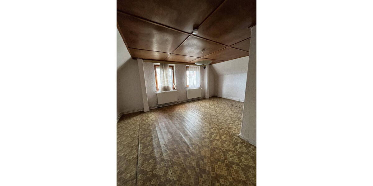 Einfamilienhaus Dessau-Rosslau Törten - 5 Zimmer, 120 m&sup2;, 140.000&euro; | Angebot:26331134