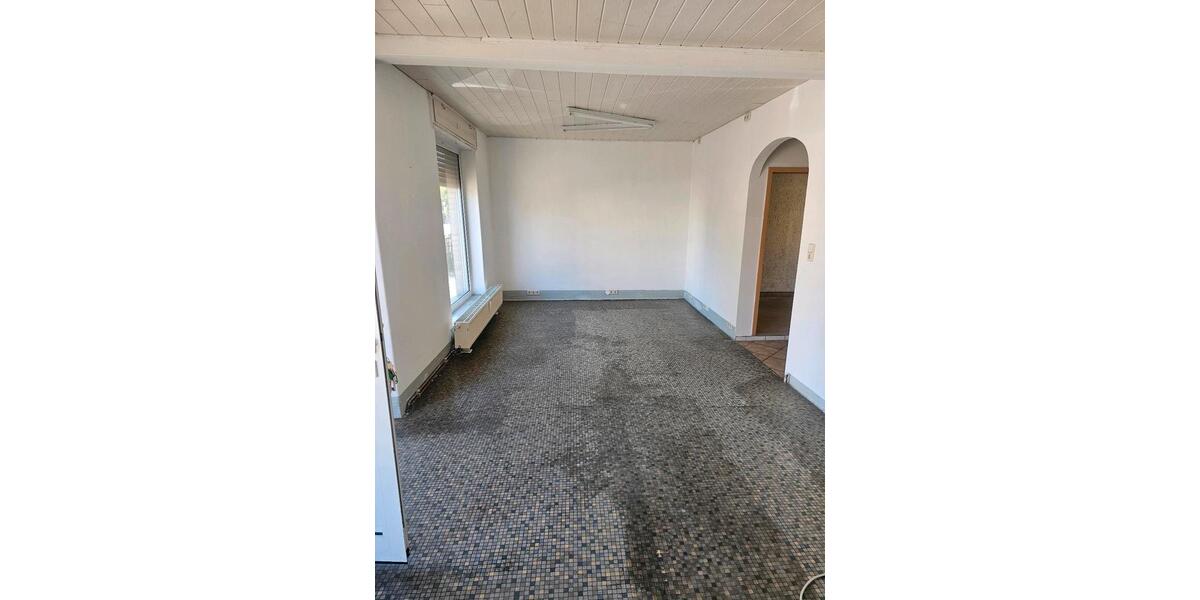 Erdgeschoßwohnung Schwarzheide - 1 Zimmer, 40 m&sup2;, 270&euro; | Angebot:22185891