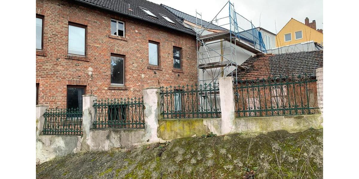 Mehrfamilienhaus, Wohnhaus Schöningen - 16 Zimmer, 274 m&sup2;, 75.000&euro; | Angebot:26733061