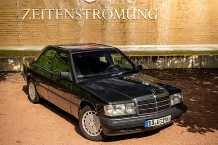 Mercedes-Benz 190 214.000 km 8.900 &euro; Dresden 01187