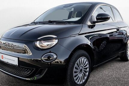 Fiat 500e 13.936 km 21.499 € Wittingen 29378