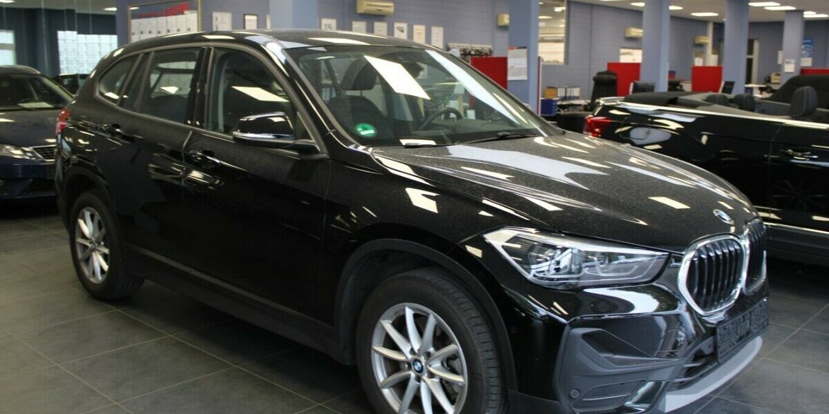 BMW X1 sDrive20i Aut. Advantage 17.320 km 29.980 € Euskirchen 53881