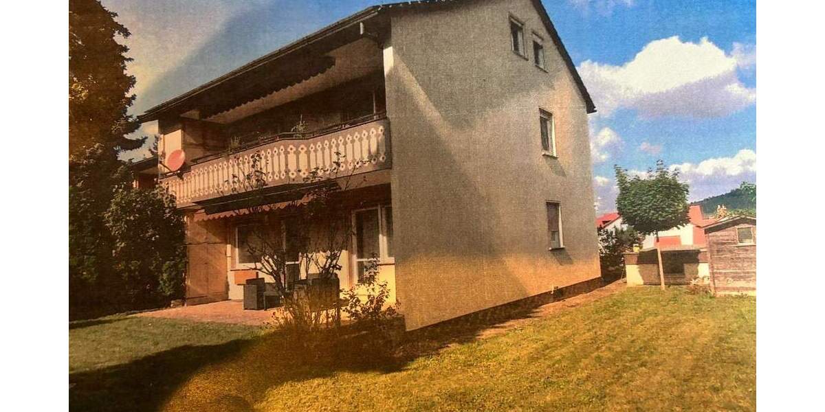 Ruhig und sonnig gelegenes 2-Familienhaus in Würzburg-Heidingsfeld zimmer