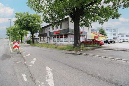 Wohn- und Geschäftshaus mit 7 Wohn- und 3 Gewerbeeinheiten in Villingen-Schwenningen zimmer