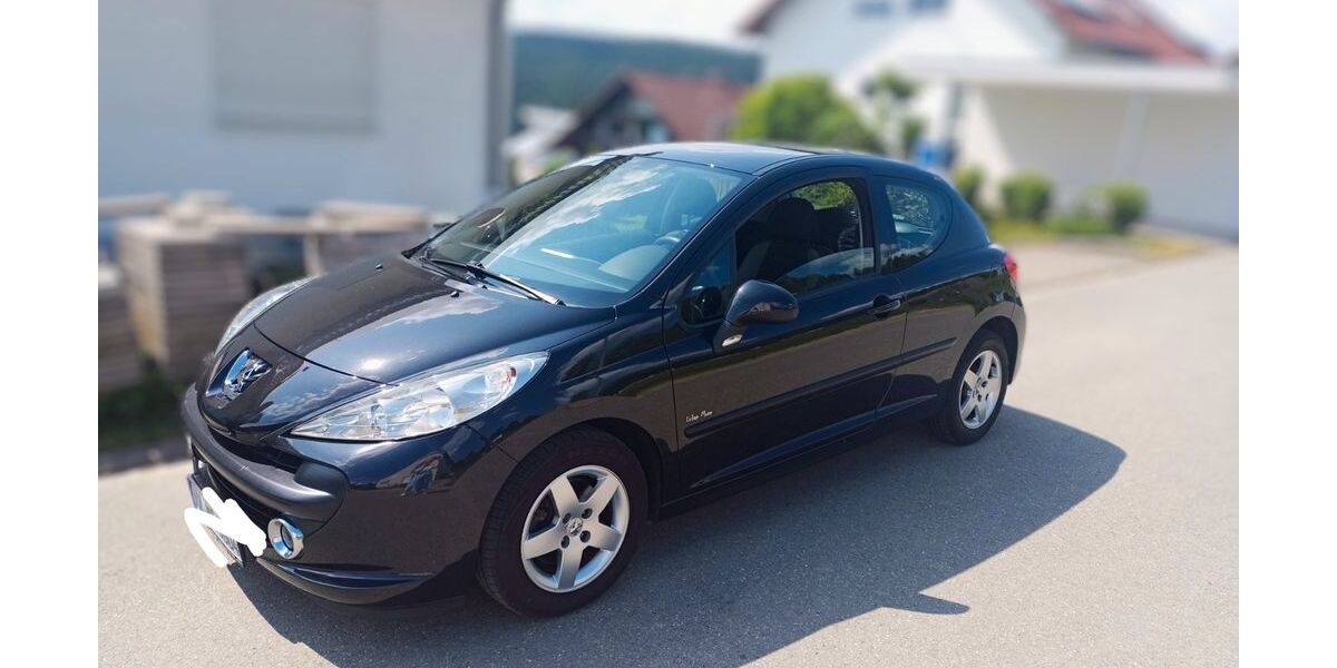 Peugeot 207 160.500 km 2.300 &euro; Schiltach 77761