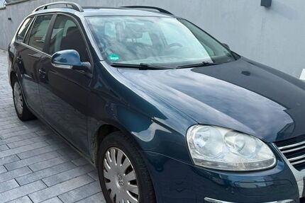VW Golf 299.000 km 1.200 &euro; Waghäusel 68753