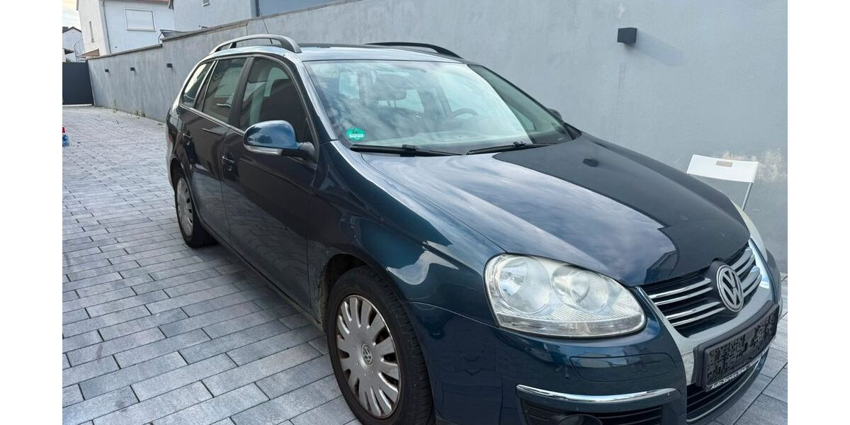 VW Golf 299.000 km 1.200 &euro; Waghäusel 68753