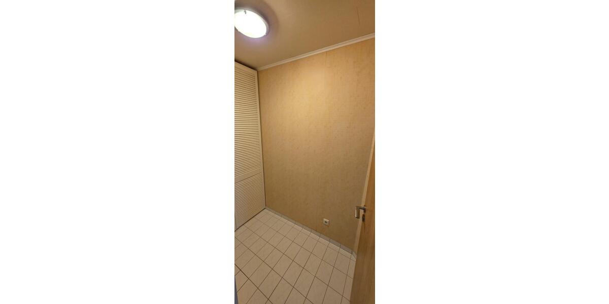 Etagenwohnung Hameln Kernstadt - 4 Zimmer, 92 m&sup2;, 180.000&euro; | Angebot:26532090