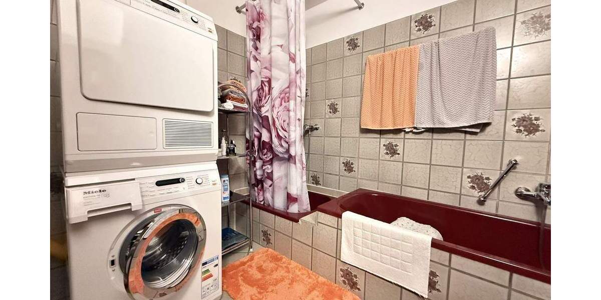 Etagenwohnung Oberderdingen - 3 Zimmer, 85 m&sup2;, 219.000&euro; | Angebot:24520041