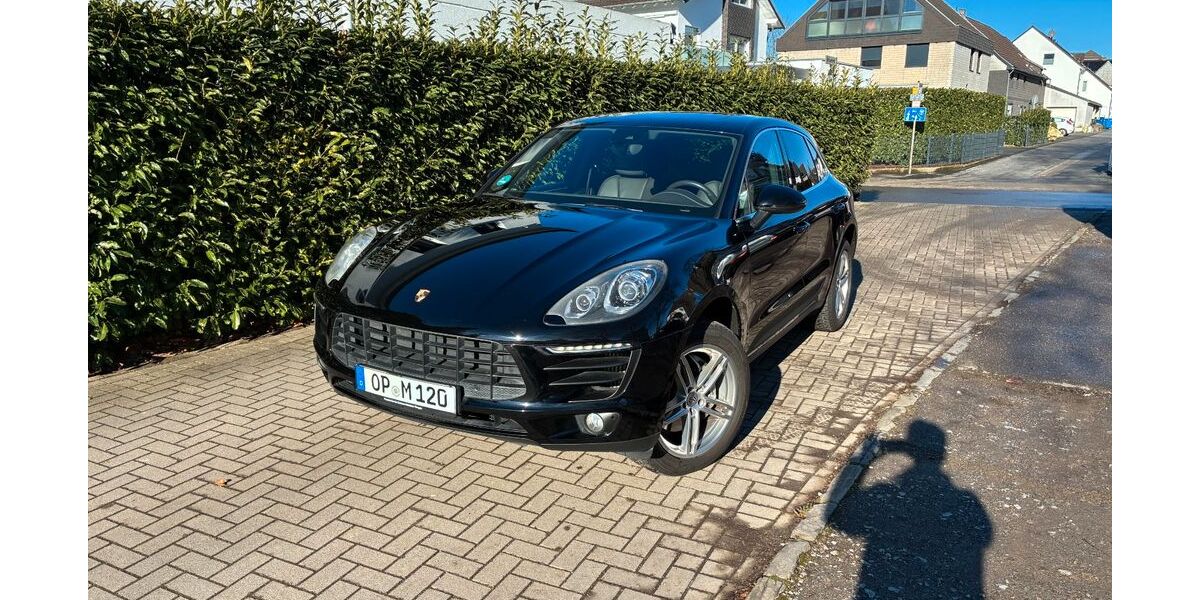 Porsche Macan 127.903 km 31.500 &euro; Leverkusen 51381