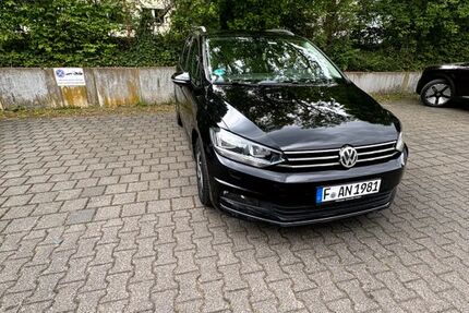 VW Touran 111.850 km 22.000 &euro; Frankfurt am Main 60486
