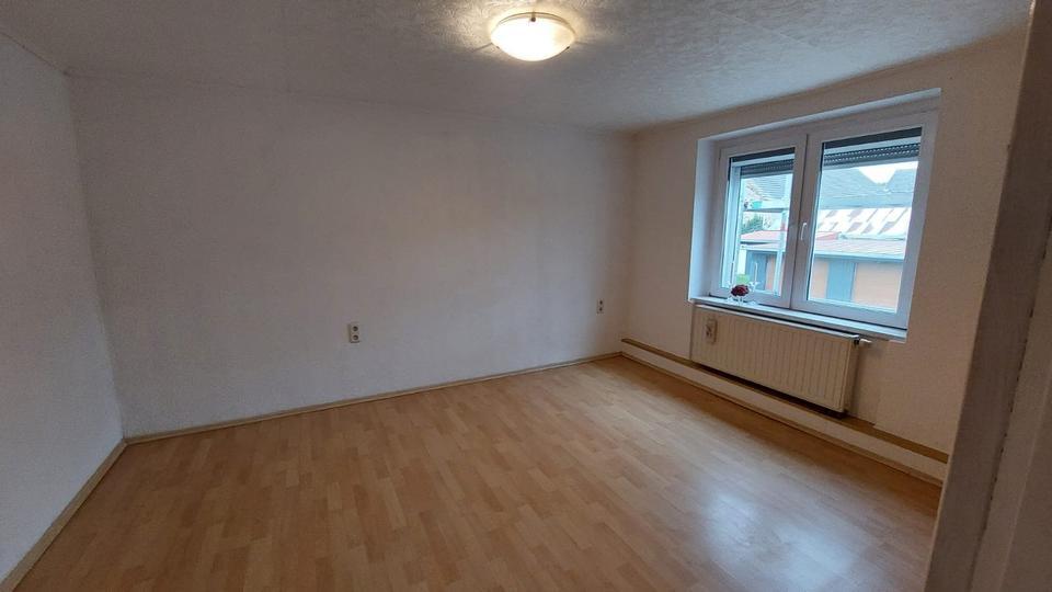 EFH mit Einbauküche, Garten und großem Nebengelass zu Vermieten zimmer