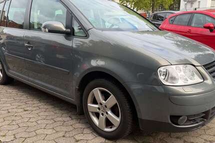 VW Touran 150.000 km 1.700 &euro; Osnabrück 49080