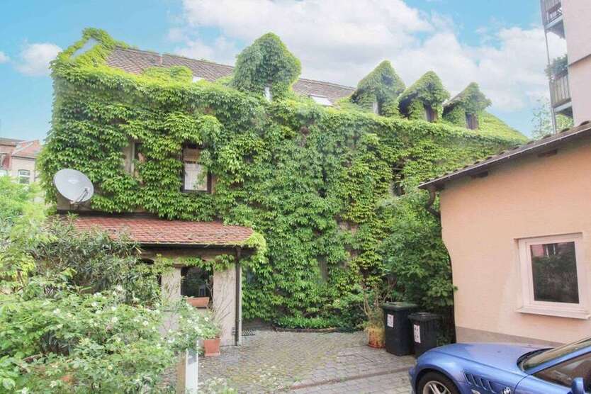 Haus zum Kaufen in Nürnberg 719.000 € 235 m²