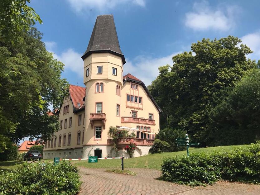 Eigentumswohnung im Schloss Rheden am Golfplatz „sieben Berge“