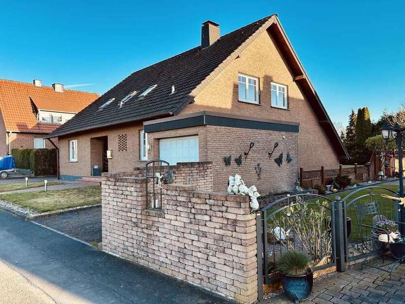 Haus zum Kaufen in Fröndenberg 495.000 € 225 m²